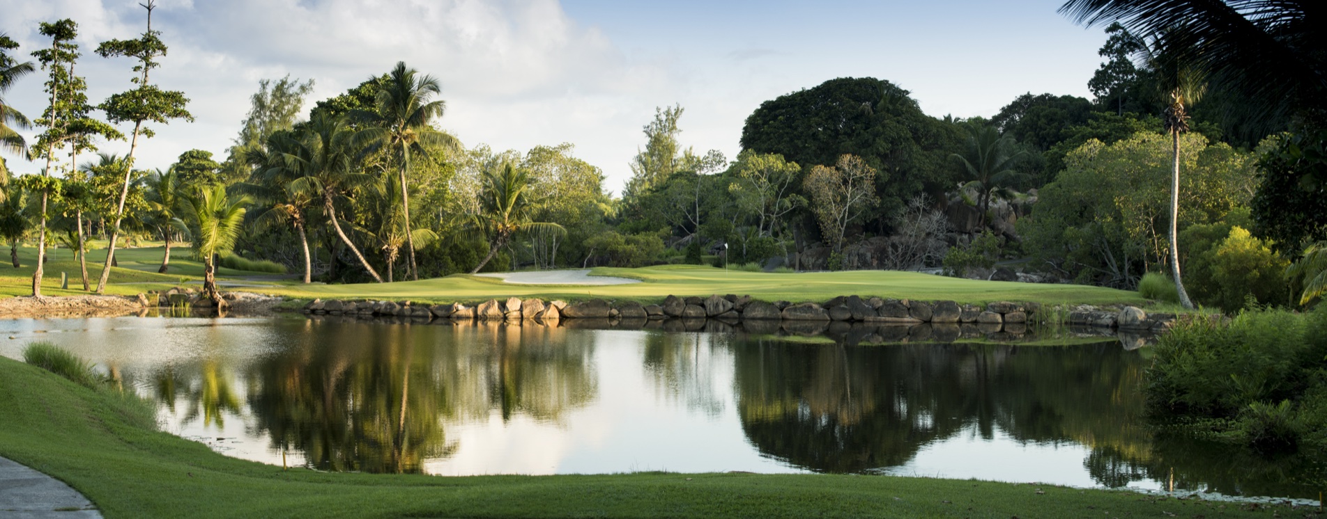 Championship golf course